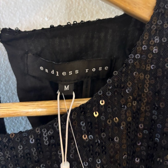 NWT Endless Rose Black Sequin Bubble Hem Crop Top - Picture 3 of 12